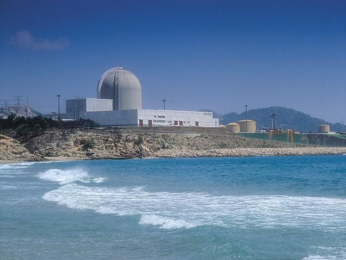 Les centrals nuclears catalanes es preparen per operar més enllà de 2035