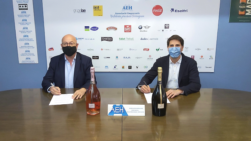 L’AEHT i Freixenet signen un conveni de col·laboració per recolzar l’hostaleria