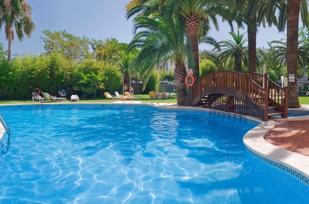 El Mònica Hotel enceta la temporada estiuenca celebrant el seu 50 aniversari
