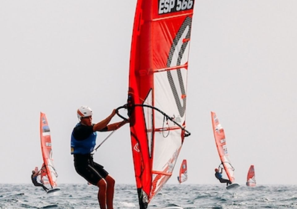 El regatista del CN Salou, Sandro Portune, es proclama Campió d’Espanya d’IQFoil